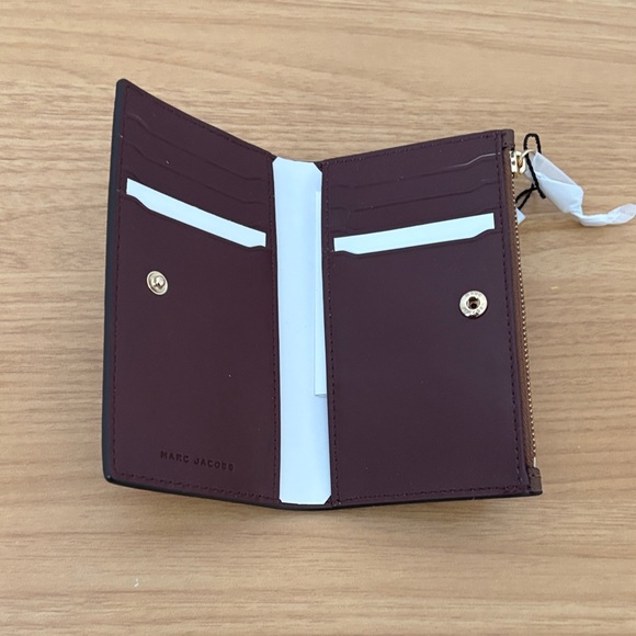 Marc Jacobs Chocolate Brown Wallet - Picture 2 of 4